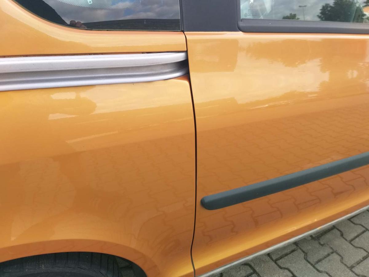 Peugeot 1007 original Tür rechts KHW Orange Bj.2005